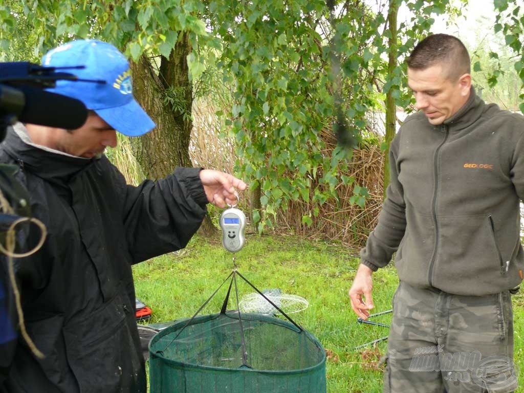 A mérlegelőknek nem volt megállás, non-stop munka folyt náluk