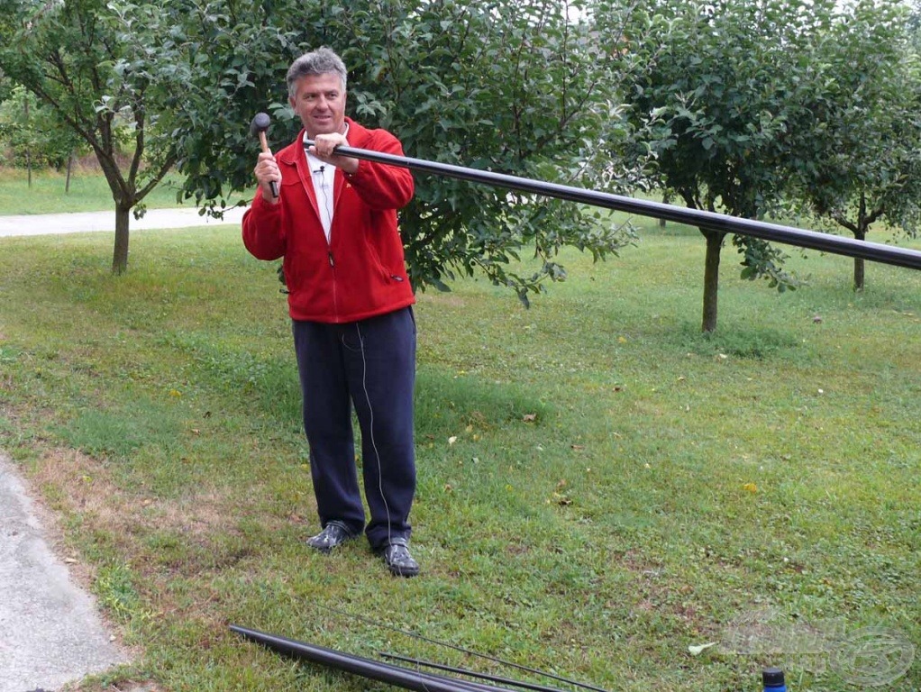 A bottagokat összerakás után további 10 mm-t vertem össze gumikalapáccsal