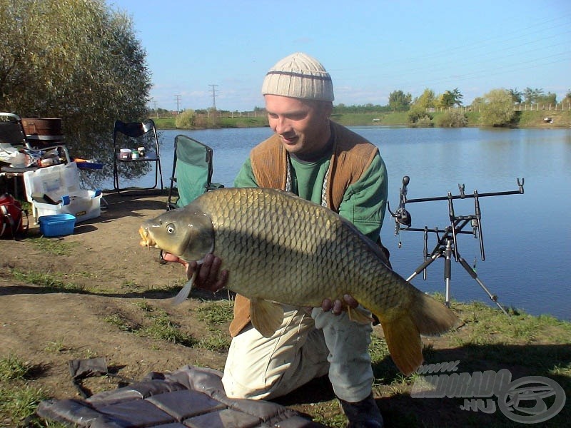 A tó egyik 11 kg-os matuzsáleme tette tiszteletét