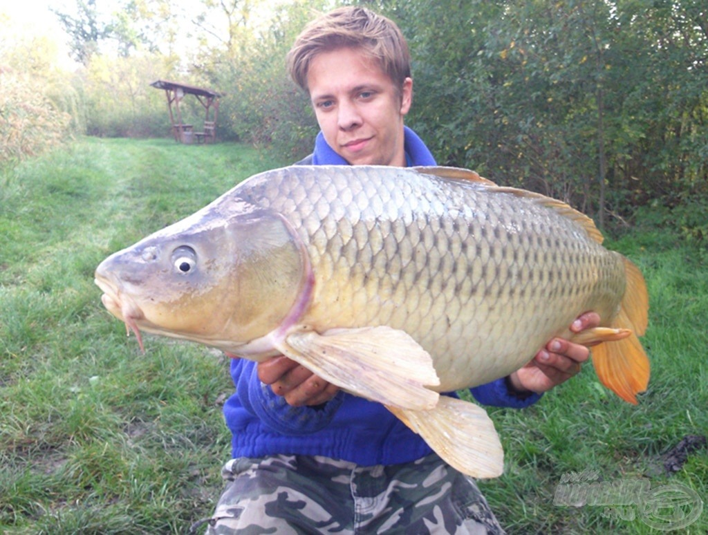 Erre a pillanatra vártam egész nap. Egy újabb siker a fokhagymás Quatro Fluo Pop Up bojlival…