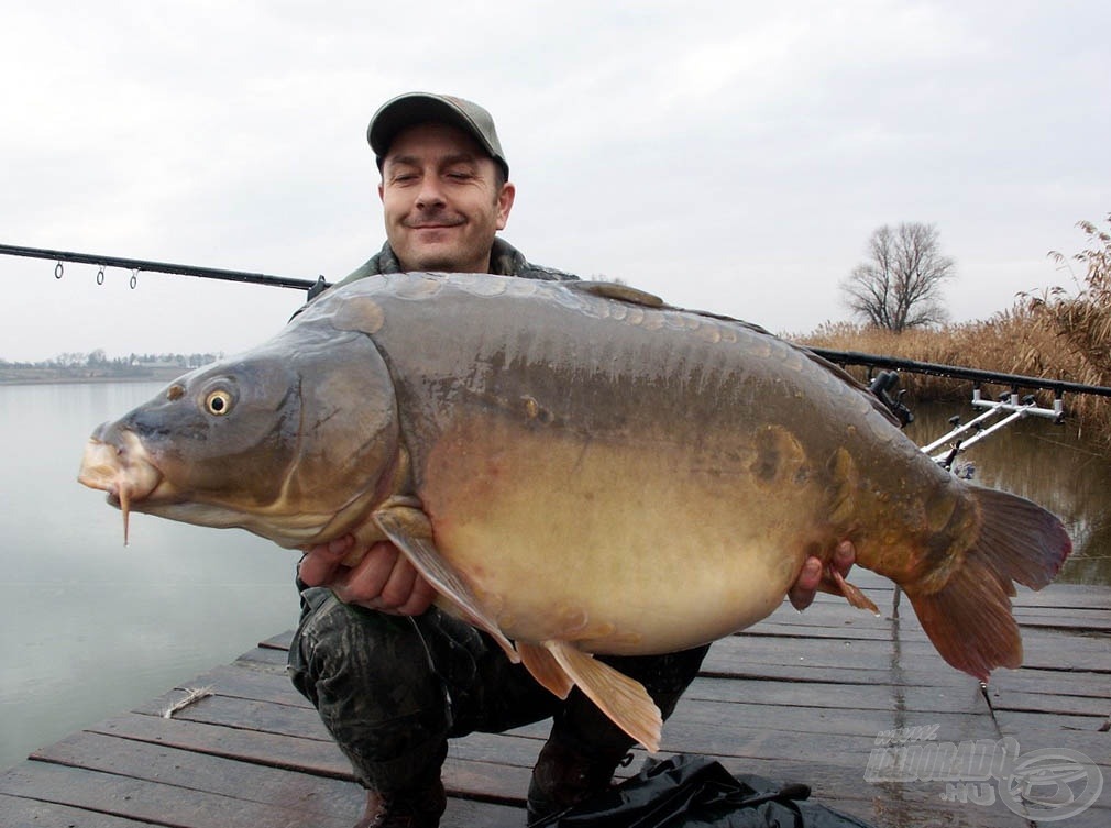 Ő csupán 20 dekával volt kisebb (20,3 kg)