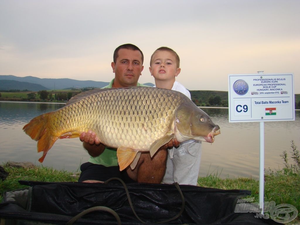 16,70 kg, az első EPBC kockás zászló e halnak és kifogójának lobog!