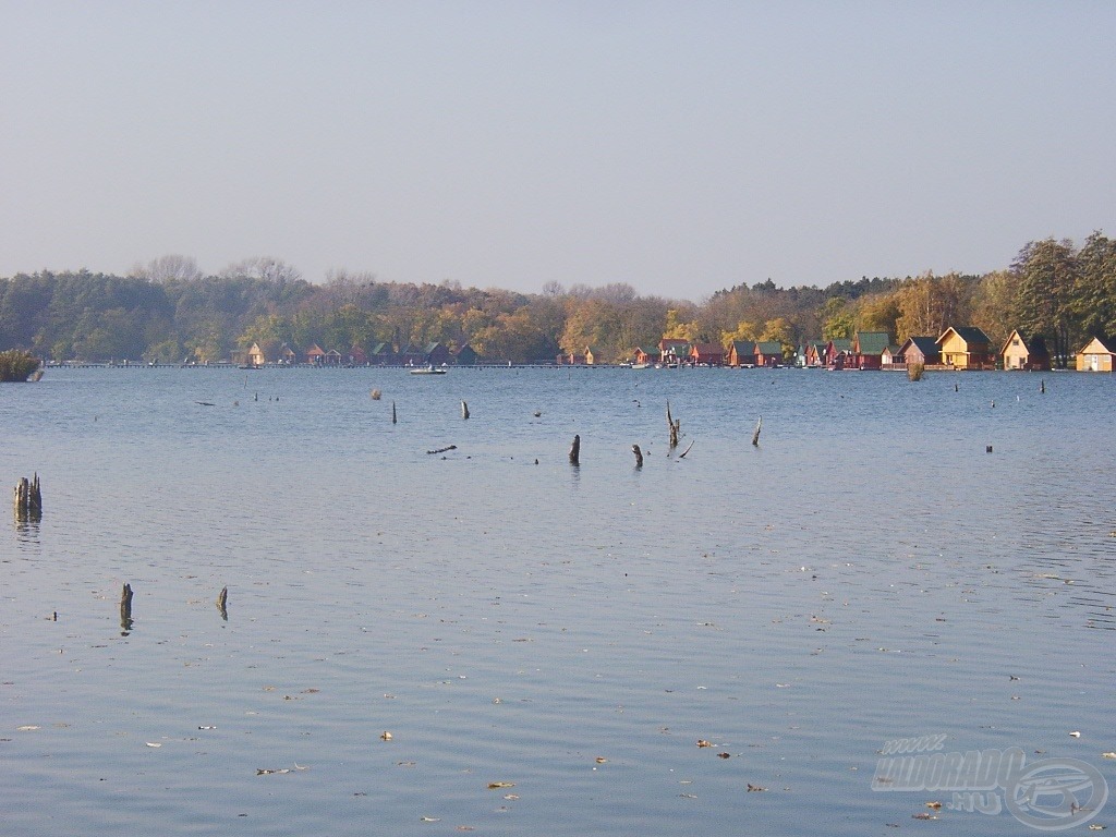 A Derítő-tó ősszel…