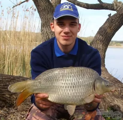 Feederbottal a Palotási-víztározón