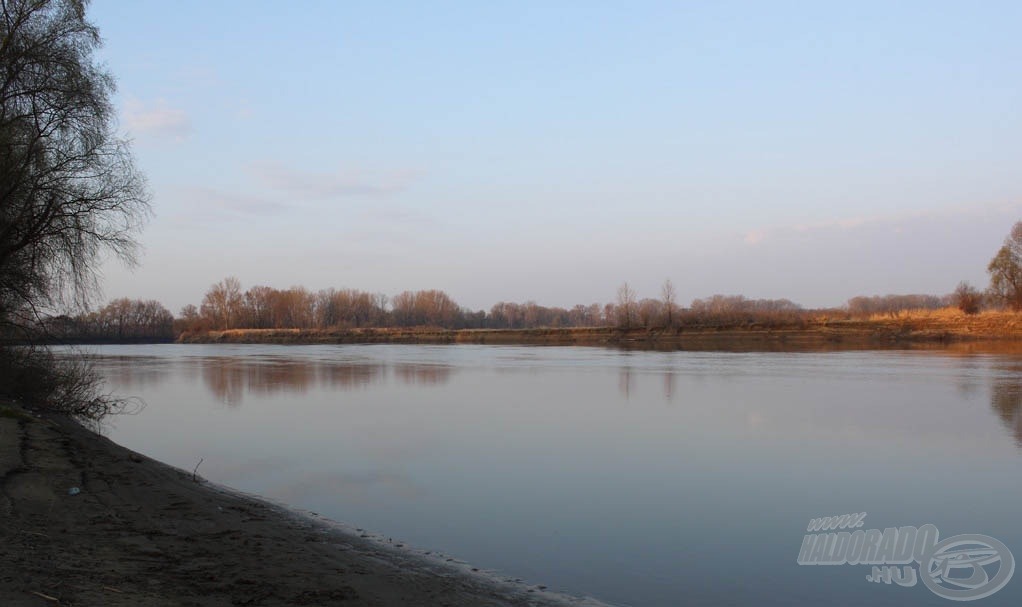 Horgászhelyemet a strand alsó részén alakítottam ki