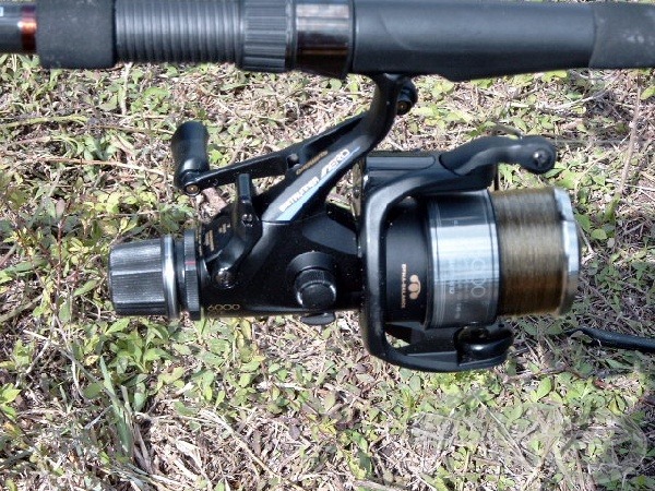 A Shimano nyeletőfékes orsók a fenekező horgászat fő kellékei voltak.