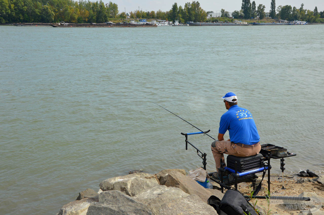 A Nevis Motive Carp Feeder bivalyerős bot, ám nem kell attól tartani, hogy a spiccén láthatatlanok maradnak a kapások. A folyón minden kicsit gyorsabban és „erősebben” történik, mint állóvízen