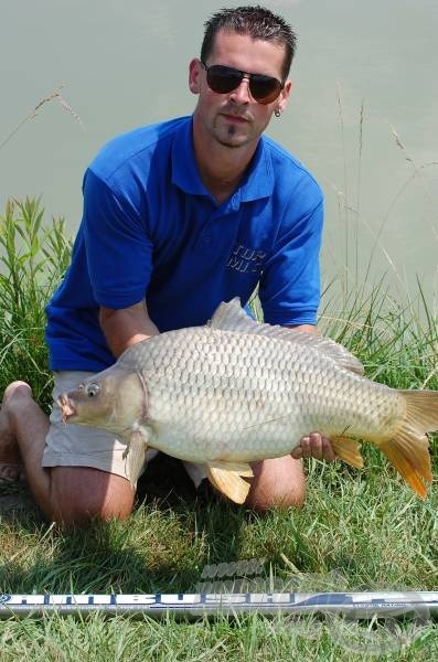 Egy ekkora ponty megfogása gyerekjáték a FOX Carp Ambrush-sal