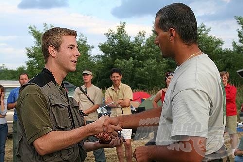 Imrik Péter (egyéni indulóként) a MűHOSz-osok között: külön dicsőség!