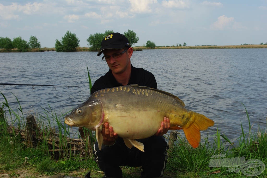 … a másiké 13,30 kg