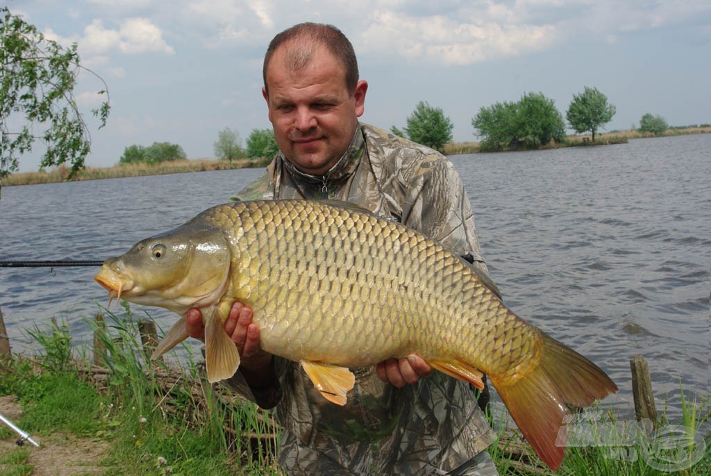 Egy kereken 10 kg-os tőponty Norbi társaságában