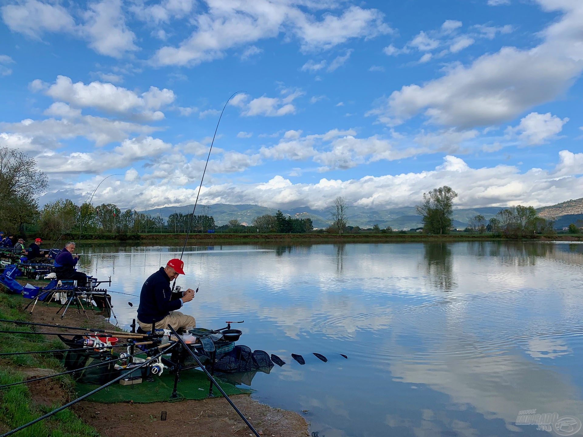 A Lago Borghese amolyan igazi „kockató”, sok hallal