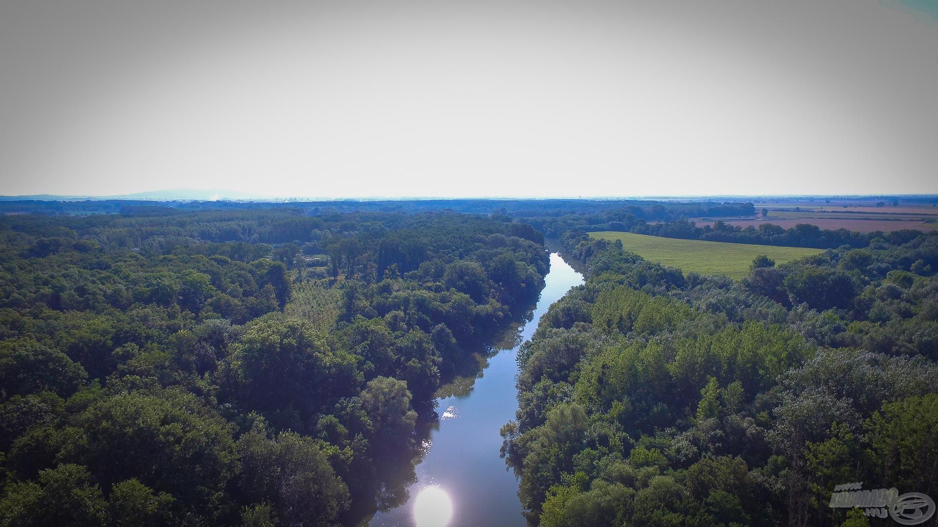 Az egyik kedvenc folyóm a Bodrog, ami a szememben egy rövid, keskeny, meghorgászható víz