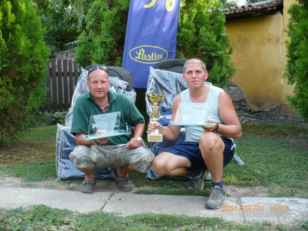 A győztes Kudarc Carp Team - Galó Gabi jobbról