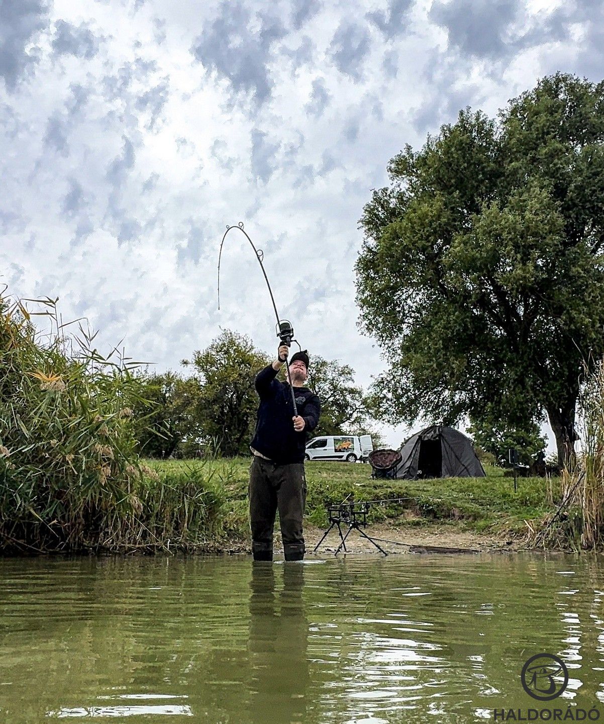 Repül a „nehéz kő”