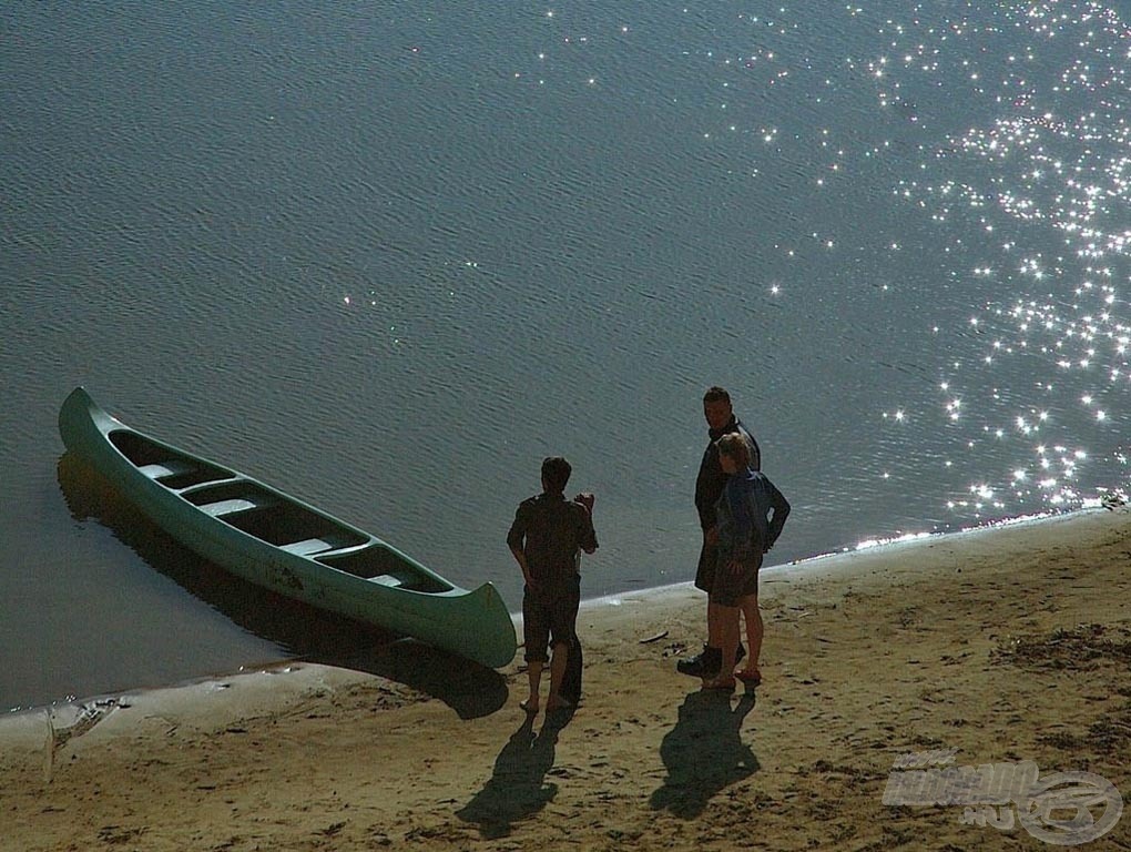 … és a vízi sportok szerelmeseinek első számú célpontja a Tisza-tó