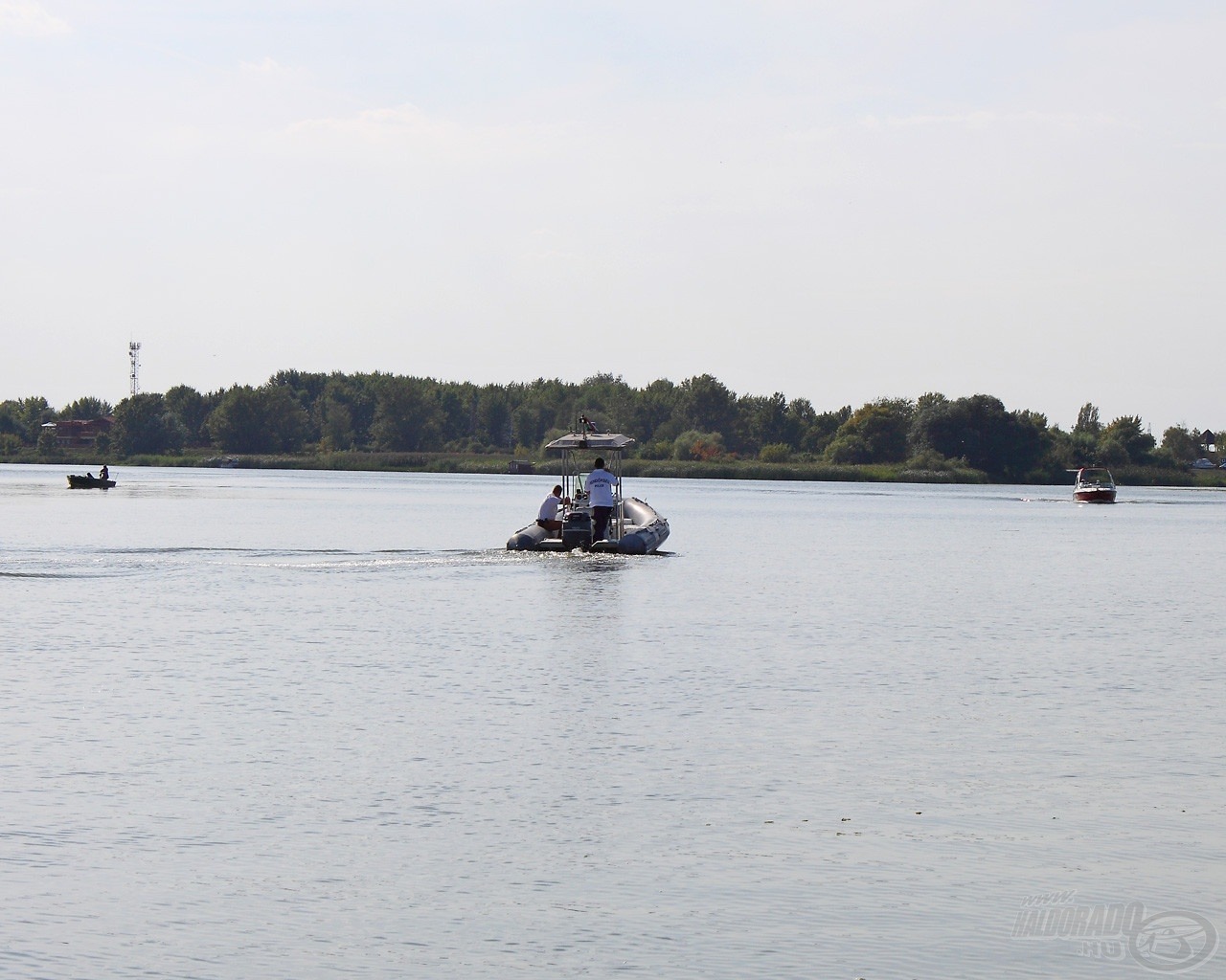 A vízi rendőrök sorban ellenőrizték a horgászcsónakokat és a sporthajókat is