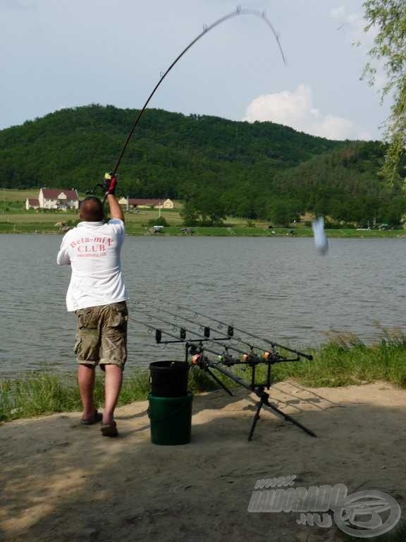 Taktikák csatája is zajlott. Volt aki spombozott…