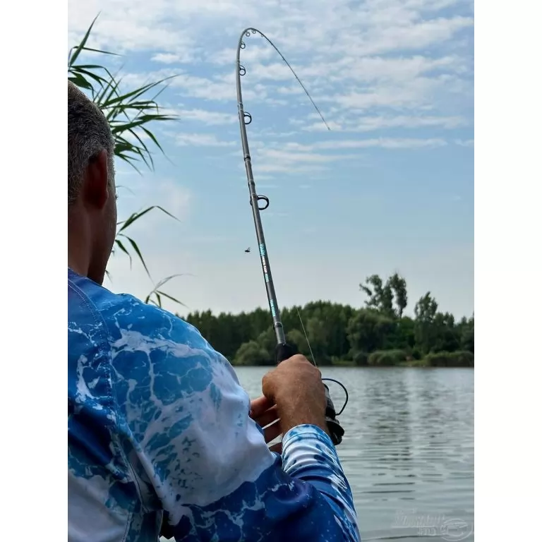 By Döme TEAM FEEDER Tornado Power Carp 360MH horgászbot + Dobókesztyű ujj / 16