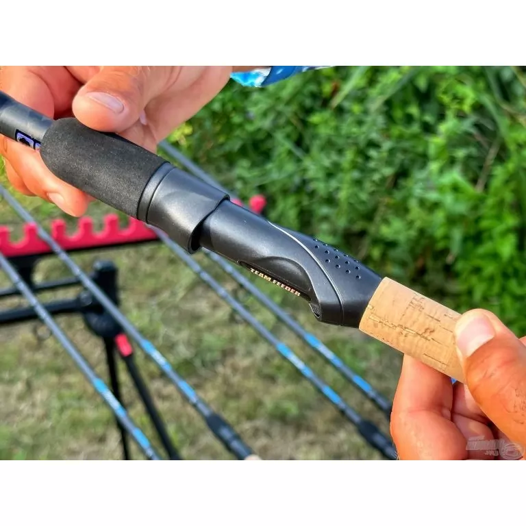 By Döme TEAM FEEDER Tornado Power Carp 390H horgászbot + Dobókesztyű ujj / 12