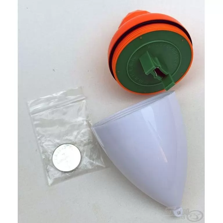 CHD Belly Harcsázó világító úszó 80 g + ajéndék elem / 3