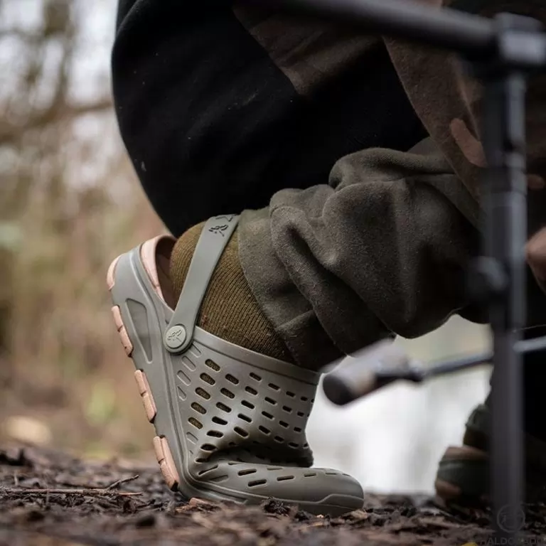 FOX Clogs Khaki papucs 44 / 2